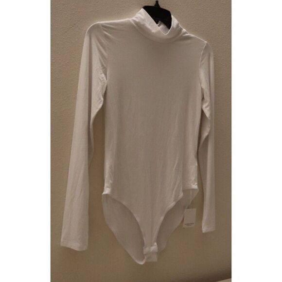 MANGOPOP Collection Women's Sz M White Mock Turtle Neck Long Sleeve Bodysuit - Picture 3 of 7